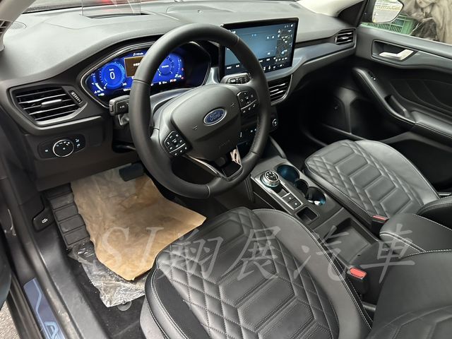 FORD福特 FOCUS ACTIVE  第5張相片