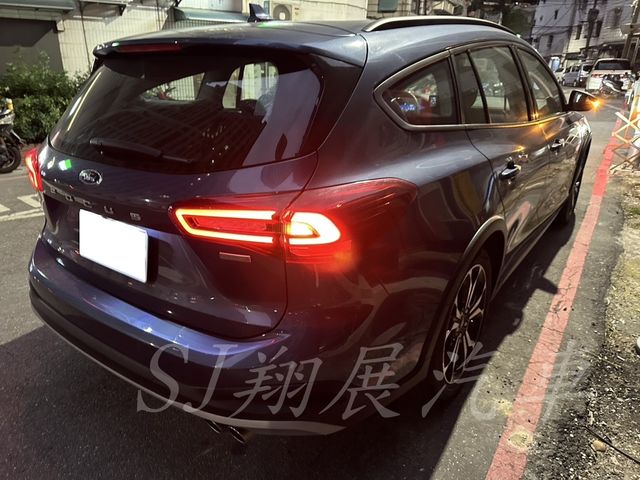 FORD福特 FOCUS WAGON  第4張相片