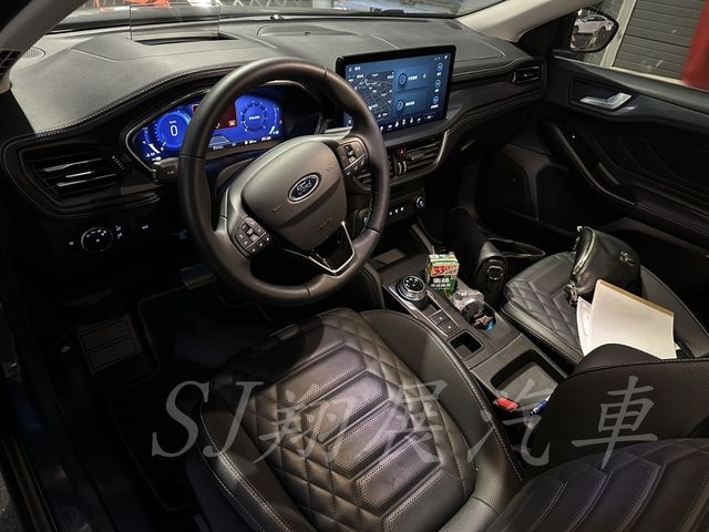 FORD福特 FOCUS WAGON  第5張相片