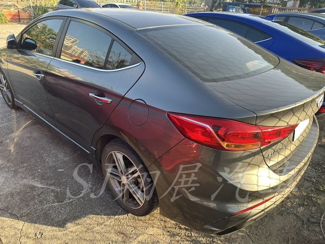HYUNDAI現代 ELANTRA  第5張相片