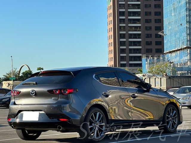 MAZDA馬自達 MAZDA 3  第11張相片