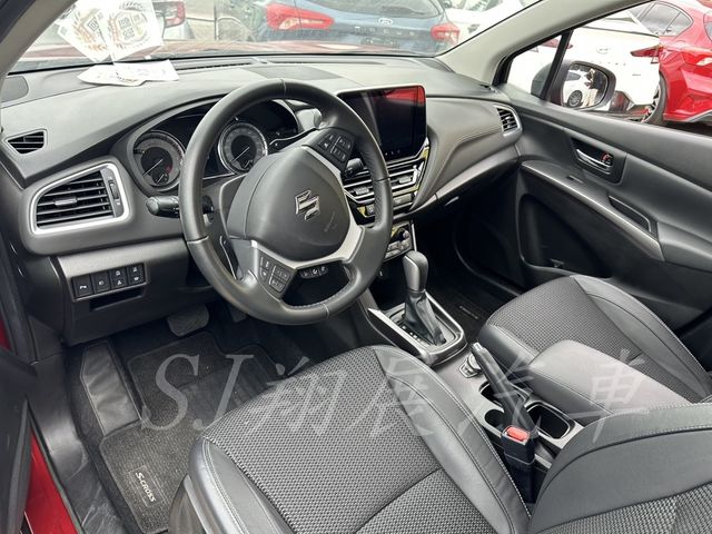 SUZUKI鈴木 SX4  第9張相片