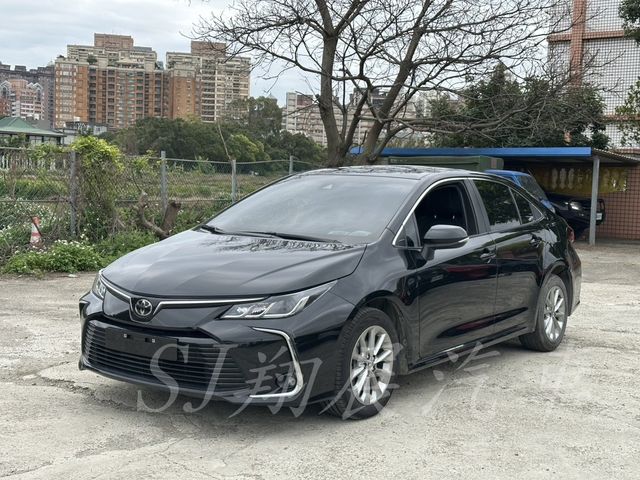 TOYOTA豐田 ALTIS  第1張相片
