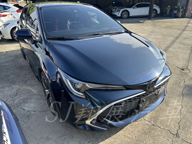 TOYOTA豐田 AURIS  第3張相片
