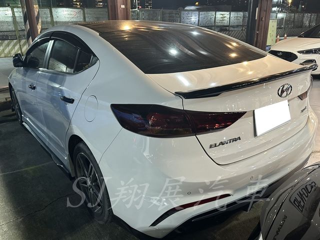 HYUNDAI現代 ELANTRA  第5張相片