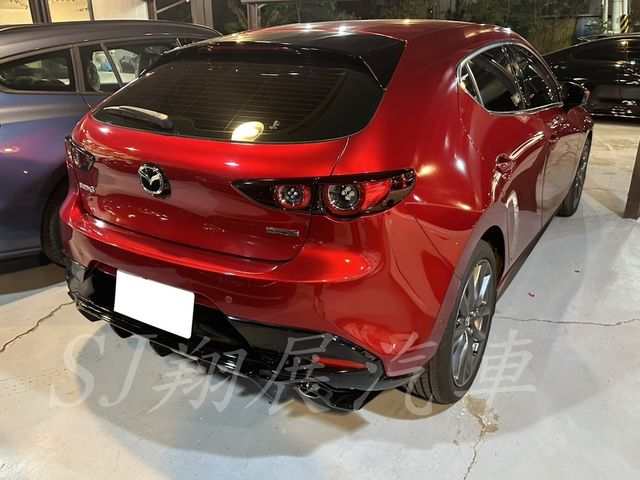MAZDA馬自達 MAZDA 3  第5張相片
