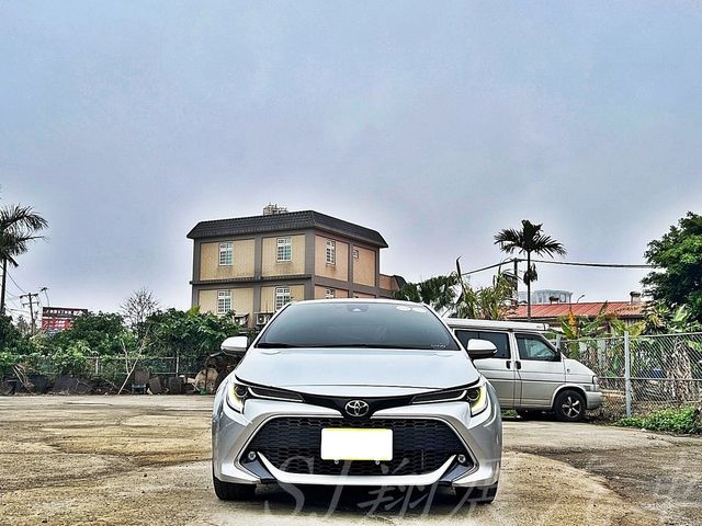 TOYOTA豐田 AURIS  第2張相片