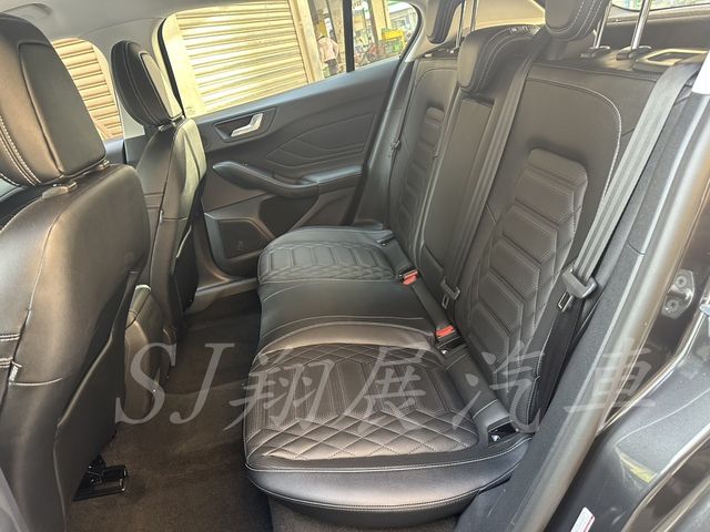 FORD福特 FOCUS ACTIVE  第8張相片