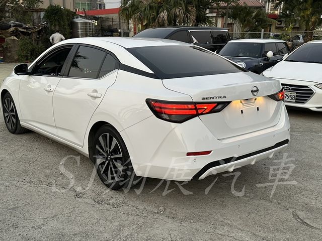 NISSAN日產 SENTRA  第3張相片