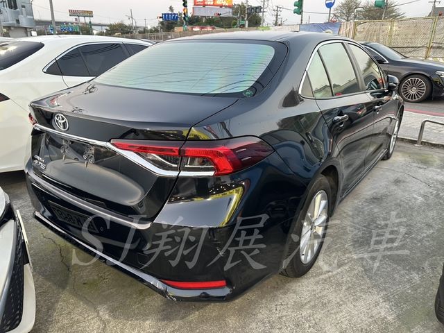 TOYOTA豐田 ALTIS  第4張相片