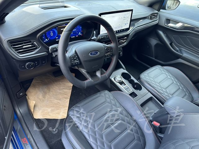 FORD福特 FOCUS WAGON  第5張相片
