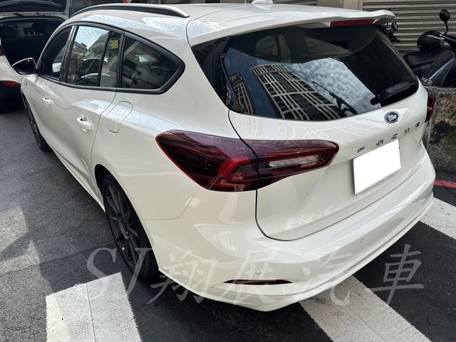 FORD福特 FOCUS WAGON  第5張相片