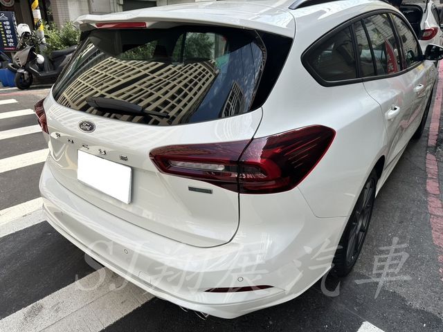 FORD福特 FOCUS WAGON  第6張相片