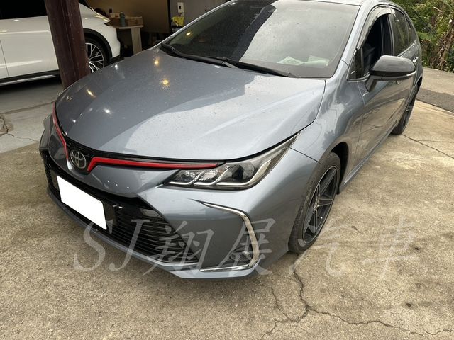 TOYOTA豐田 ALTIS  第1張相片