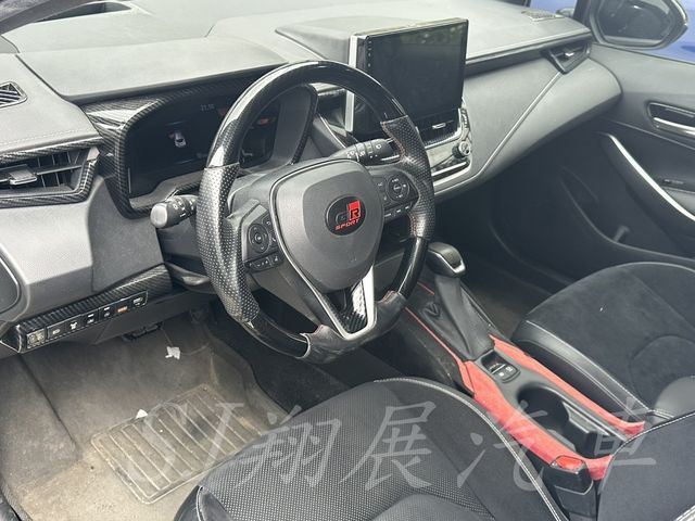 TOYOTA豐田 AURIS  第5張相片
