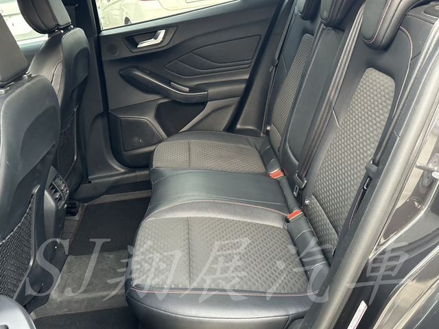 FORD福特 FOCUS  第8張相片