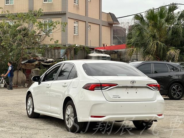 TOYOTA豐田 ALTIS  第6張相片