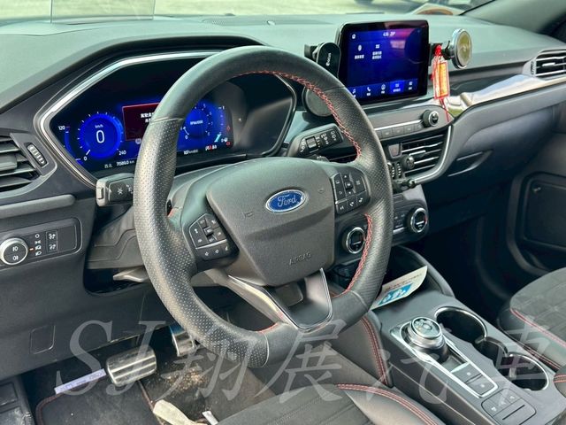 FORD福特 KUGA  第7張相片