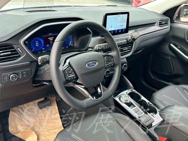 FORD福特 KUGA  第7張相片