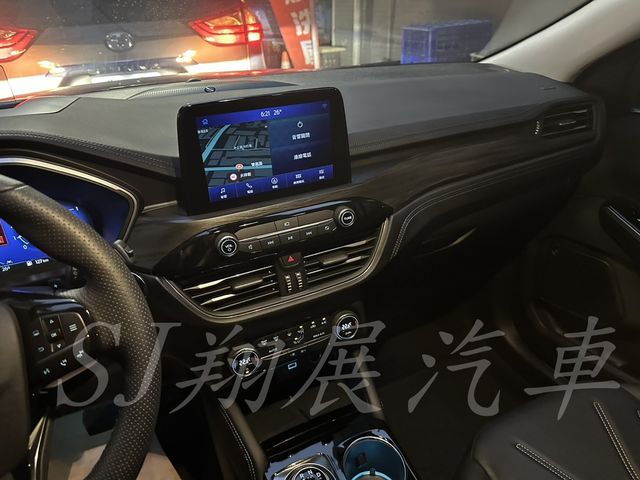 FORD福特 KUGA  第7張相片