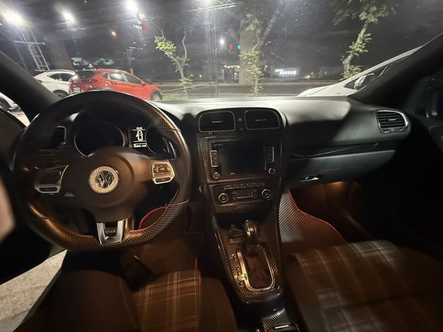 VOLKSWAGEN福斯 GOLF  第7張相片