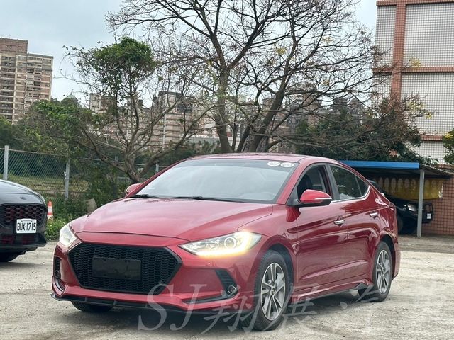 HYUNDAI現代 ELANTRA  第1張相片