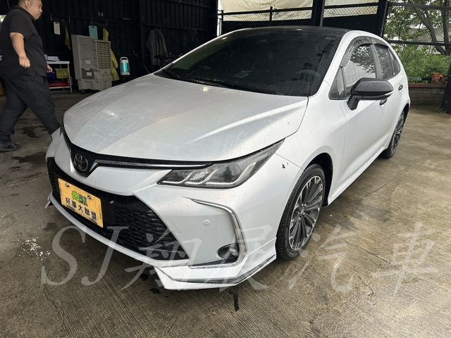 TOYOTA豐田 ALTIS  第1張相片
