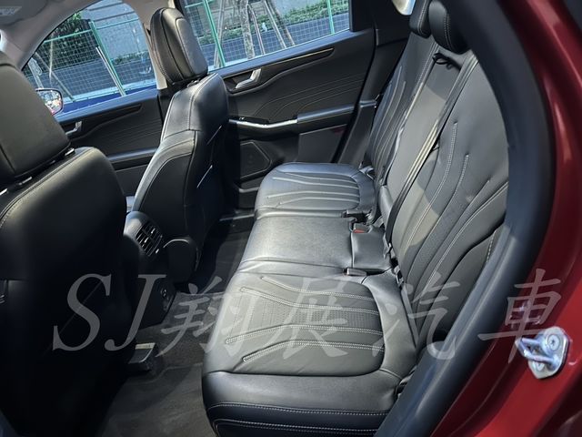 FORD福特 KUGA  第6張相片