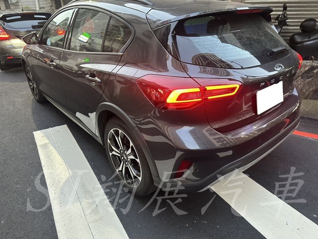 FORD福特 FOCUS ACTIVE  第3張相片