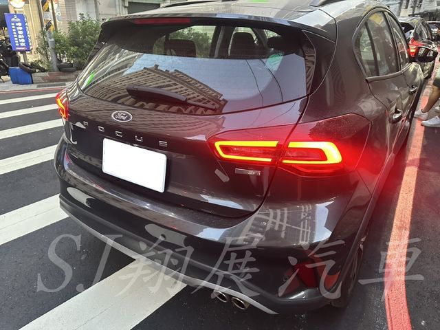 FORD福特 FOCUS ACTIVE  第4張相片