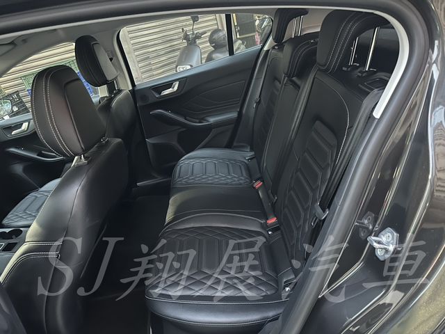 FORD福特 FOCUS ACTIVE  第6張相片