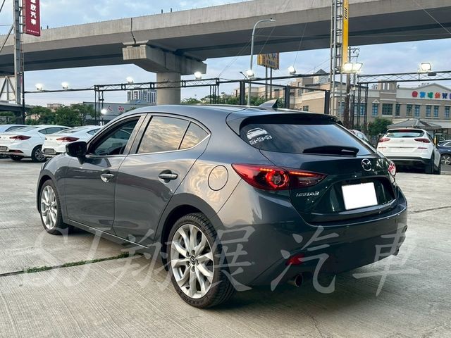 MAZDA馬自達 MAZDA 3  第4張相片