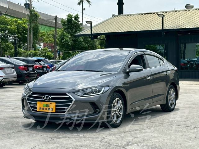 HYUNDAI現代 ELANTRA  第1張相片