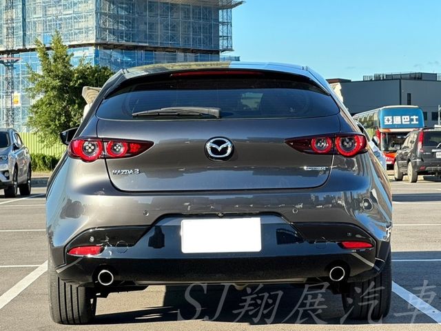 MAZDA馬自達 MAZDA 3  第6張相片