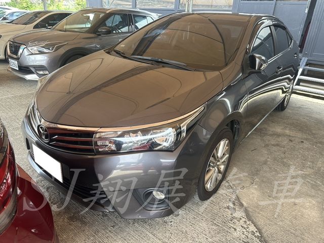 TOYOTA豐田 ALTIS  第1張相片