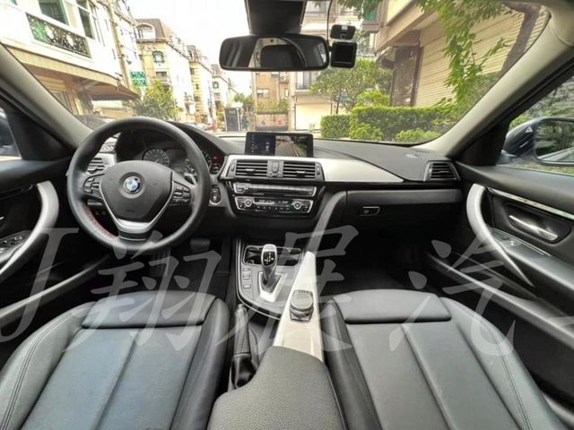 BMW寶馬 320I SPORT LINE  第10張相片