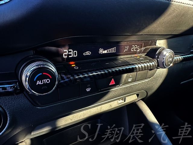 MAZDA馬自達 MAZDA 3  第5張相片