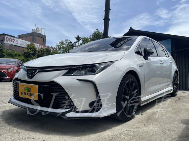 TOYOTA豐田 COROLLA ALTIS HYBRID  第1張相片