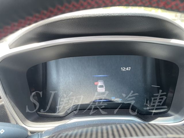 TOYOTA豐田 COROLLA ALTIS HYBRID  第6張相片