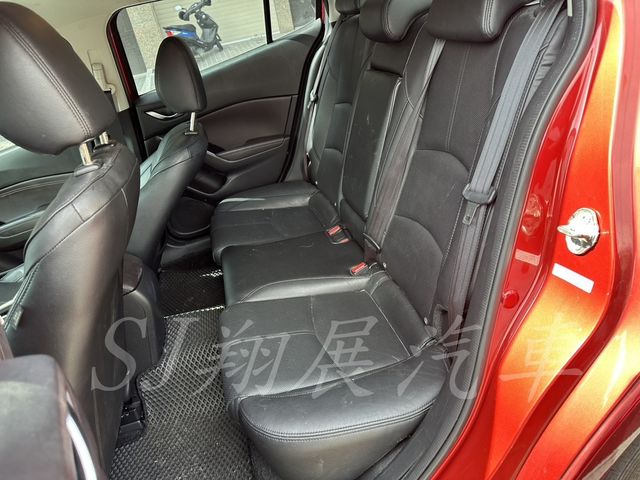 MAZDA馬自達 MAZDA 3  第6張相片