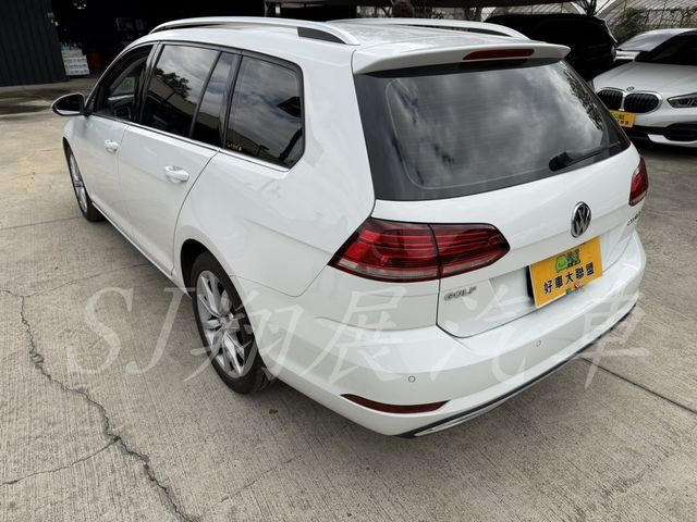 VOLKSWAGEN福斯 GOLF VARIANT  第3張相片