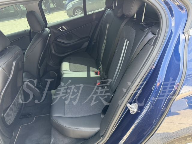 BMW寶馬 118I  第6張相片