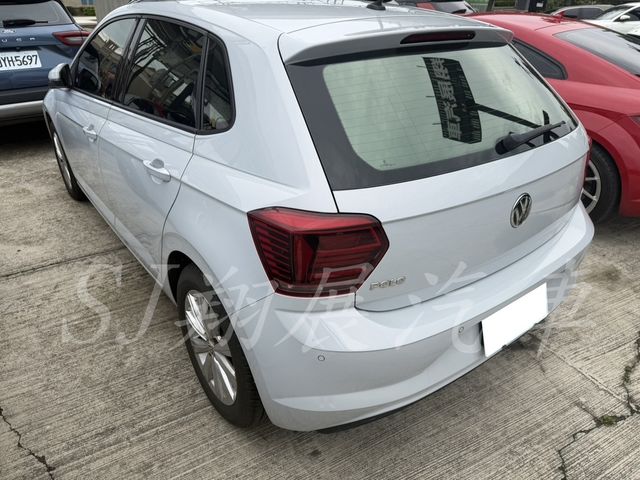 VOLKSWAGEN福斯 POLO  第3張相片