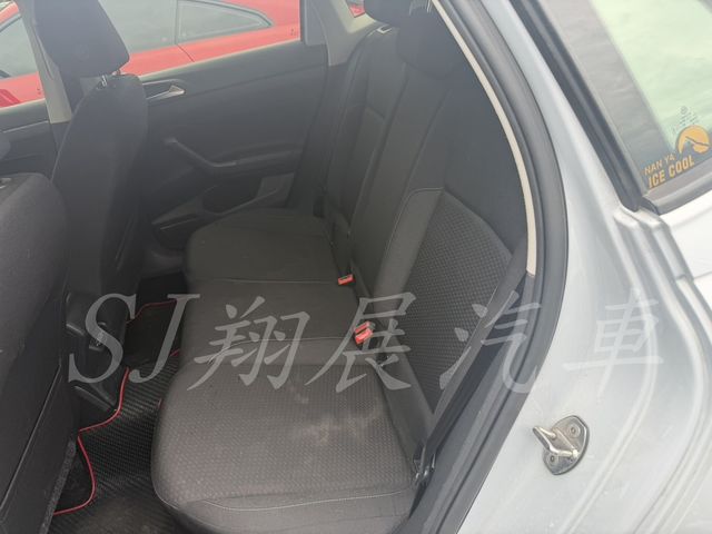 VOLKSWAGEN福斯 POLO  第6張相片