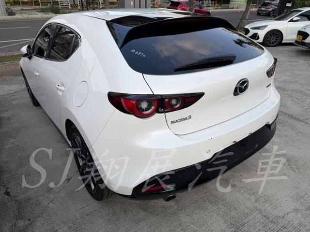 MAZDA馬自達 MAZDA 3  第3張相片