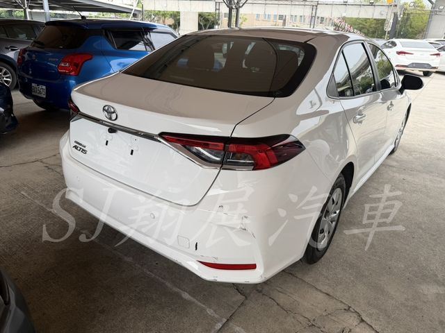 TOYOTA豐田 ALTIS  第4張相片