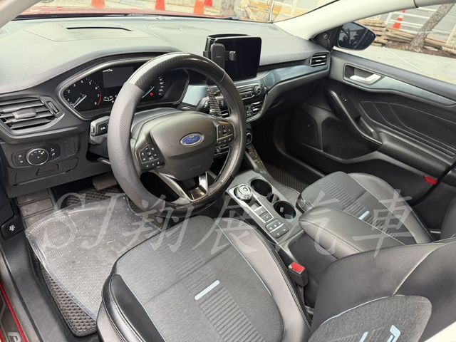 FORD福特 FOCUS ACTIVE  第3張相片
