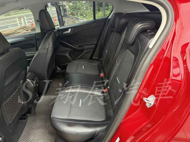 FORD福特 FOCUS ACTIVE  第4張相片