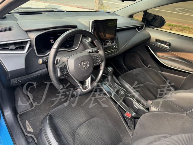 TOYOTA豐田 AURIS  第5張相片