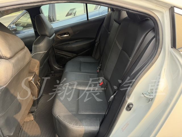 TOYOTA豐田 ALTIS  第4張相片